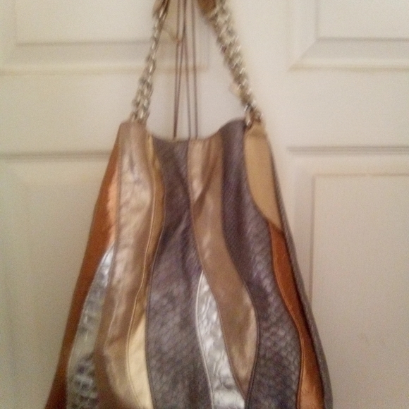 💥Handbag NWOT Metallic tote handbag - versatile 😻 - Picture 2 of 8